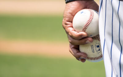 回転数を上げるための簡単指トレ 野球のコツと理論